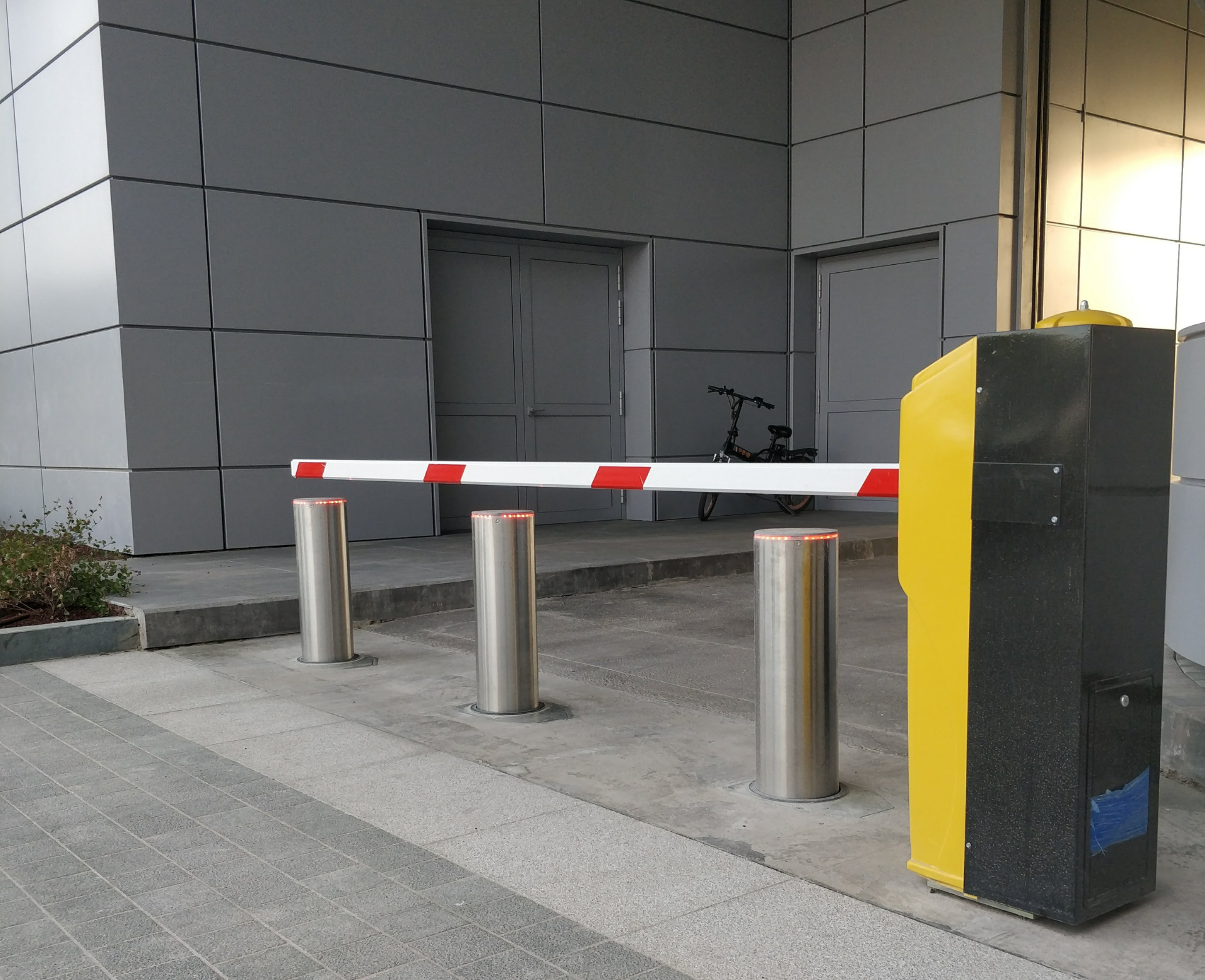 Security Arm Barriers