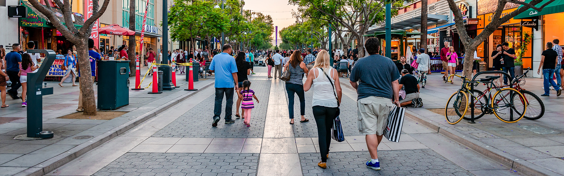 Pedestrian Streets & Public Spaces